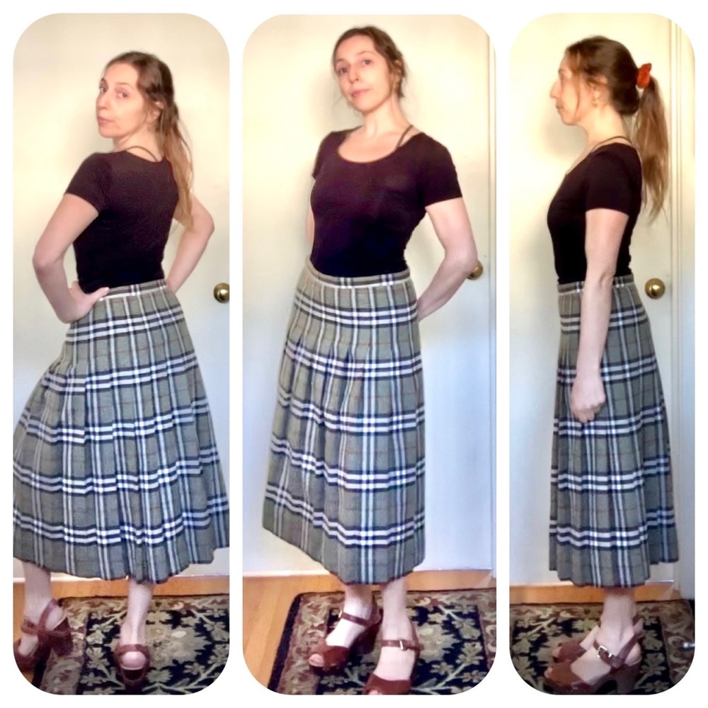 Vintage Burberrys London Nova Check Plaid Wool Skirt